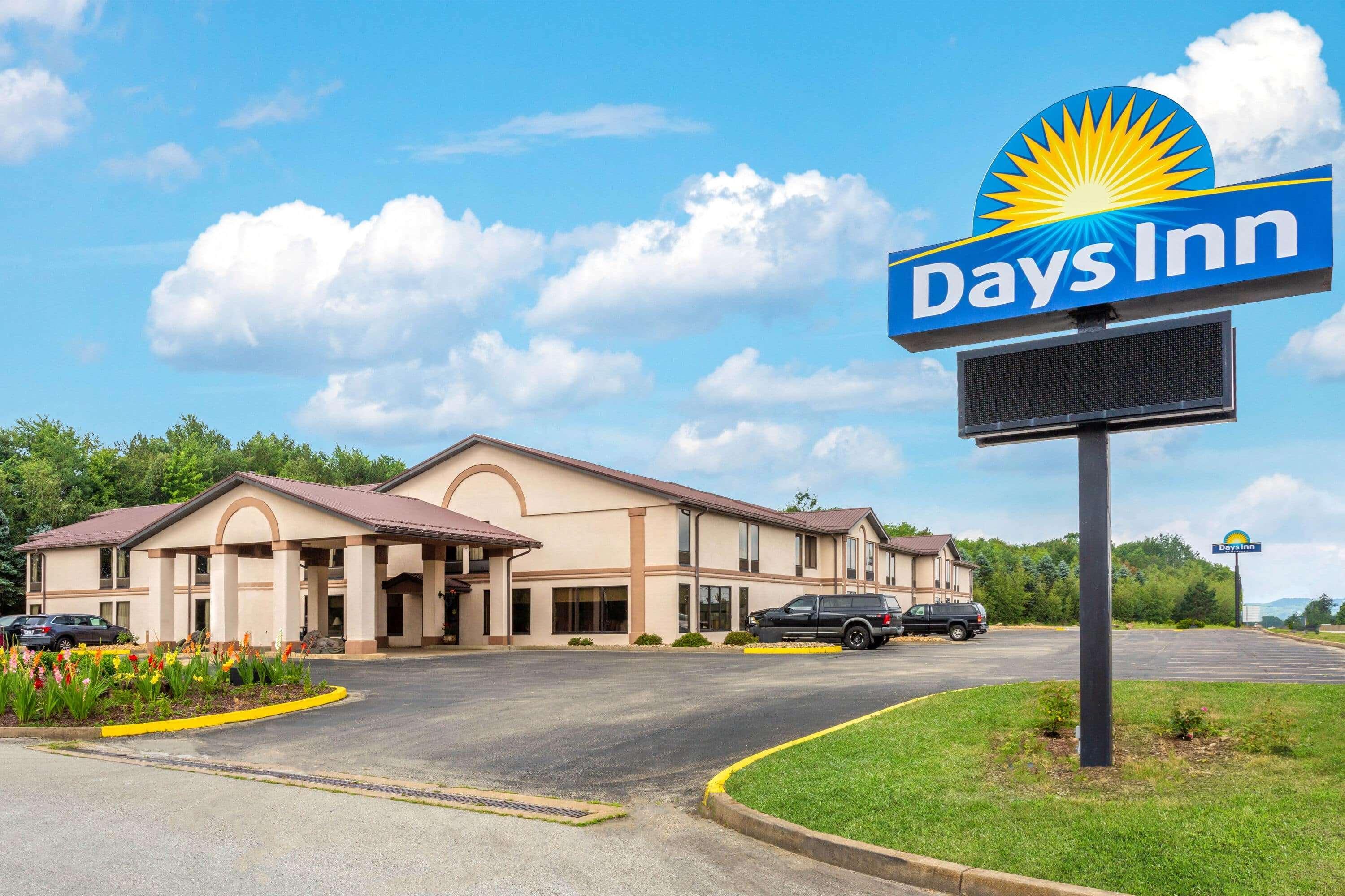 Days Inn By Wyndham Blairsville Buitenkant foto