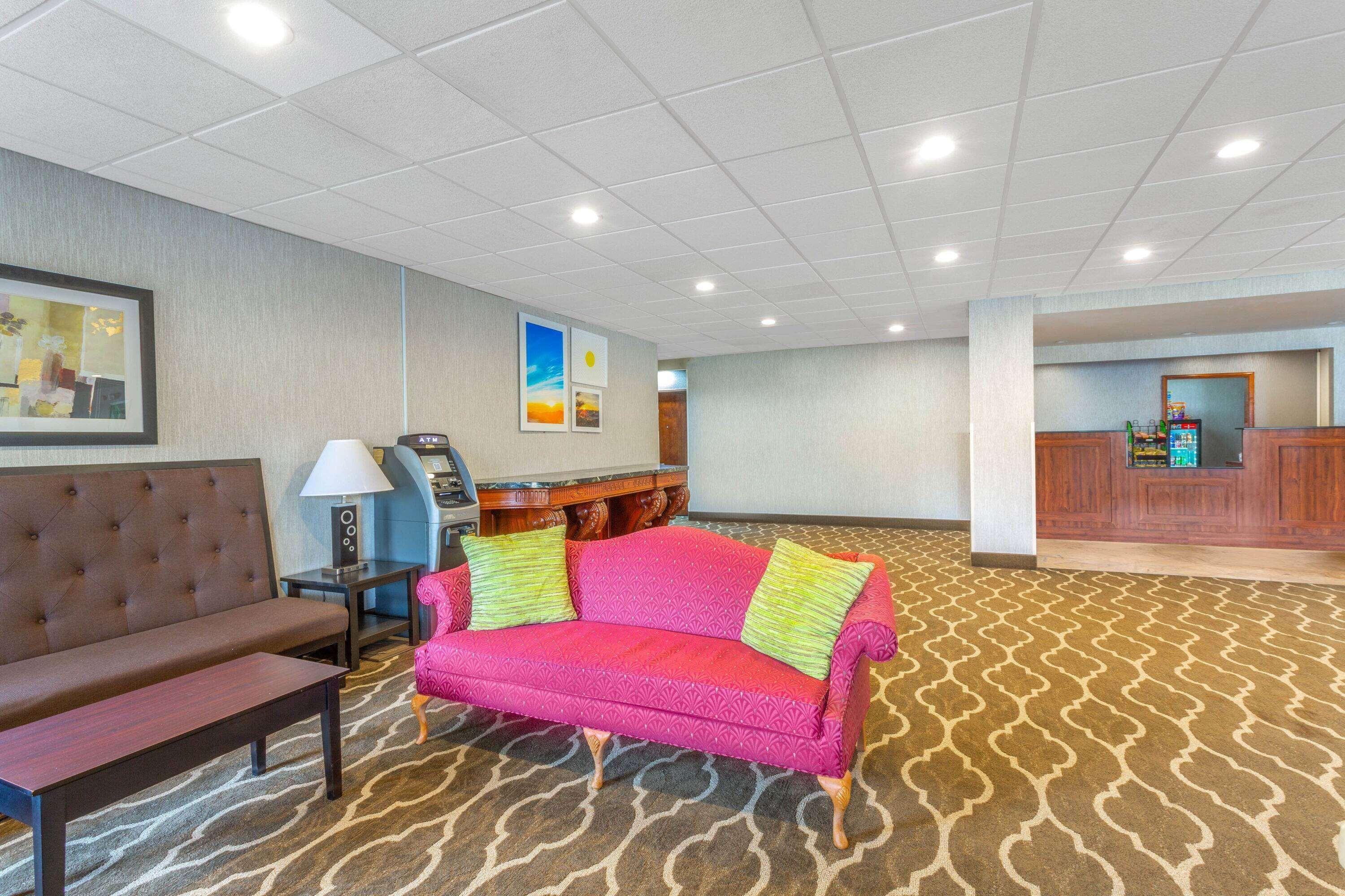 Days Inn By Wyndham Blairsville Buitenkant foto